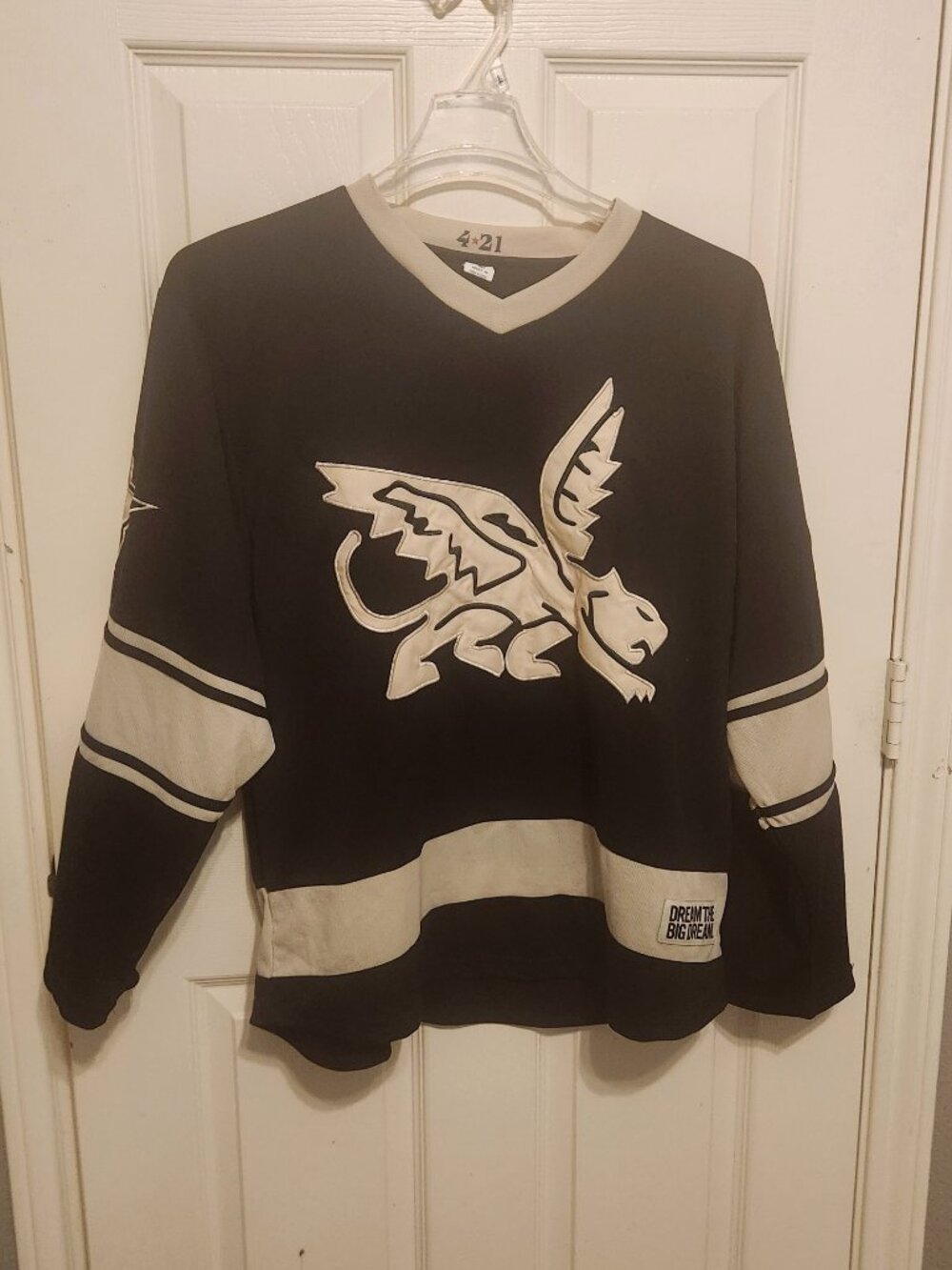 Texas Rangers x Dallas Stars Peagle City Connect Jersey Medium NWOT
